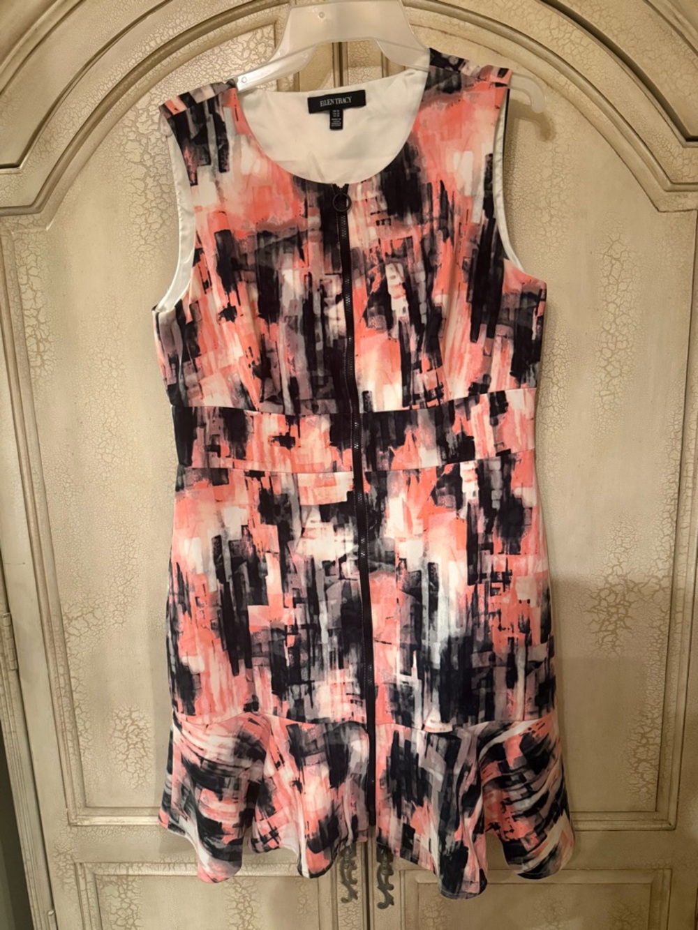 Ellen Tracy Coral, Black & White Abstract Sleeveless Dress